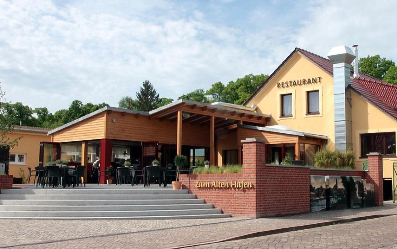 Zum Alten Hafen Rathenow Exterior foto